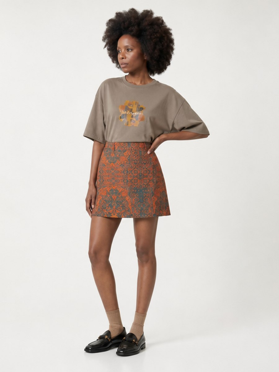 Solène Dobby patterned skirt, side view